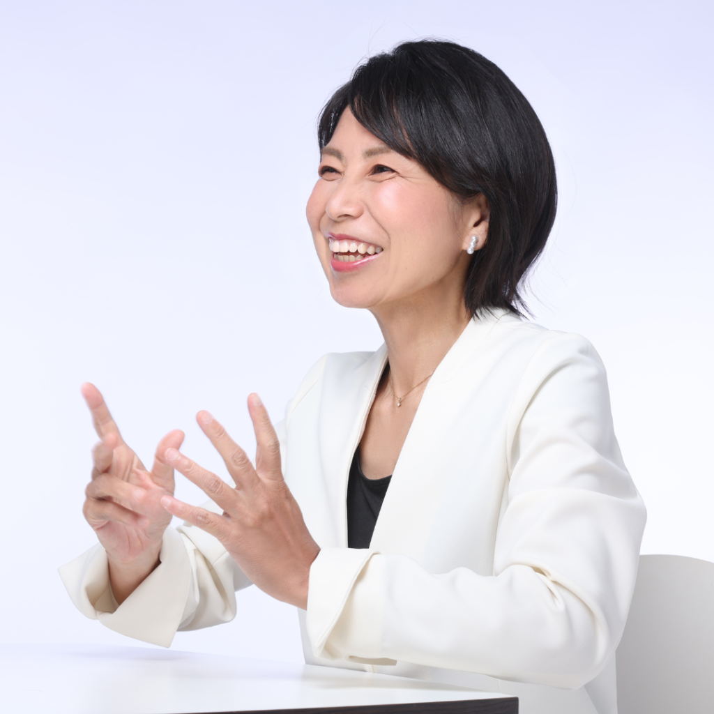 多賀 朋子